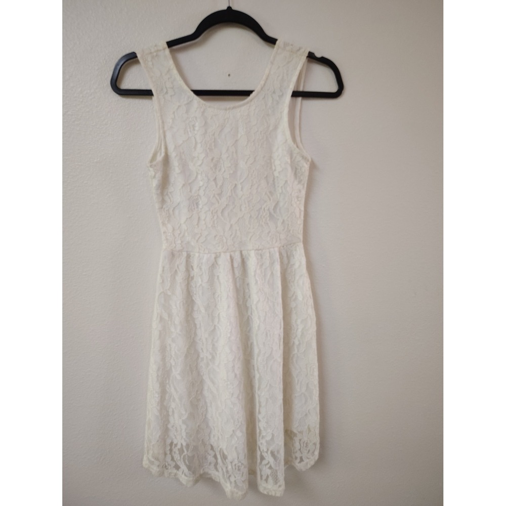Wet Seal Cream White Floral Lace Sleeveless Fit & Flare Dress Bow Back Small‎